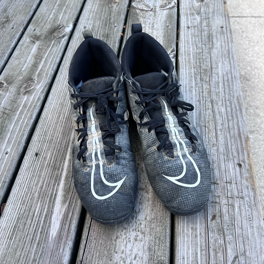 Mens size 12 Nike Alpha cleats